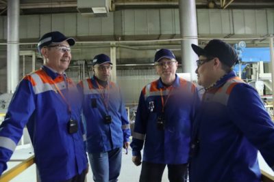 Дмитрий Денисов посетил завод по производству газированных напитков 