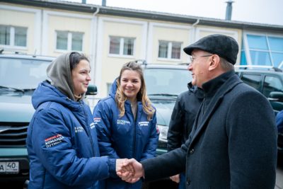 Калужская область отправила на фронт восемь автомобилей