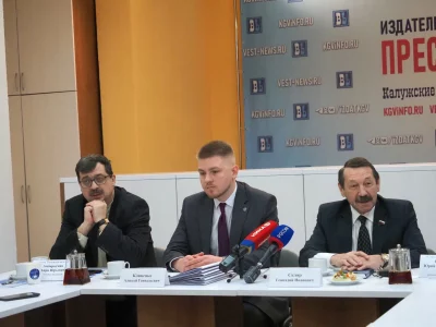 Депутат Госдумы Геннадий Скляр провел 100-ю пресс-конференцию в Калуге