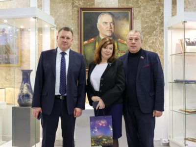 Геннадий Новосельцев поздравил калужан с днем рождения великого полководца Георгия Жукова Геннадий Новосельцев поздравил калужан с днем рождения великого полководца Георгия Жукова