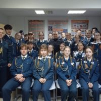 Калужским школьникам провели урок мужества на Посту №1 Калужским школьникам провели урок мужества на Посту №1