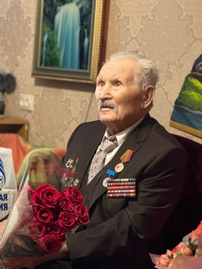 Ветерану войны из Калуги исполнилось 100 лет Ветерану войны из Калуги исполнилось 100 лет