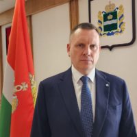 Геннадий Новосельцев поздравил калужан с Днем Конституции