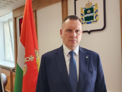 Геннадий Новосельцев поздравил калужан с Днем Конституции Геннадий Новосельцев поздравил калужан с Днем Конституции