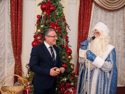 Дмитрий Денисов исполнит желания двух юных калужан