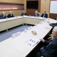 Глава города Калуги встретился с членами Совета старейшин Глава города Калуги встретился с членами Совета старейшин