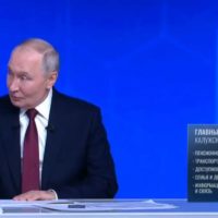 Калужане отправляют вопросы на Прямую линию президента