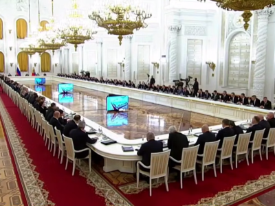 Владислав Шапша рассказал Владимиру Путину, как укрепить кадровый «щит» Владислав Шапша рассказал Владимиру Путину, как укрепить кадровый «щит»