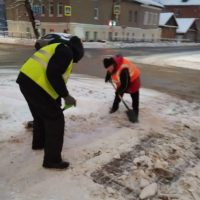 В Калуге не прекращается уборка улиц