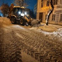 Сегодня ночью с калужских улиц вывезут снег Сегодня ночью с калужских улиц вывезут снег