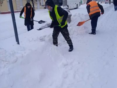 Сложные погодные условия испытывают калужан на прочность