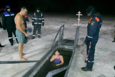 На водоемах Калуги в крещенскую ночь побывало 1,2 тысячи человек