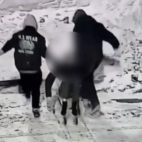 35-летнего мужчину забили до смерти и положили на рельсы