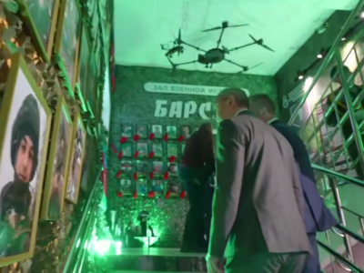 Владиславу Шапше показали трофейную «Бабу-ягу»