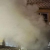 Человек пострадал при пожаре в подвале дома на Дзержинского