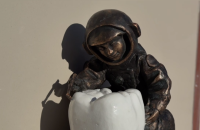 В Калуге приземлился космонавтик-стоматолог