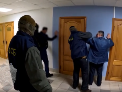 Четверо сотрудников калужского предприятия попались на взятках