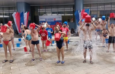 Калужан пригласили окатиться водой из ведра