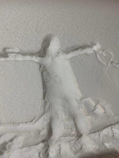 Небольшой снегопад и гололедица