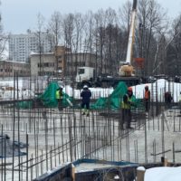 Школа на Тайфуне получила фундамент Школа на Тайфуне получила фундамент