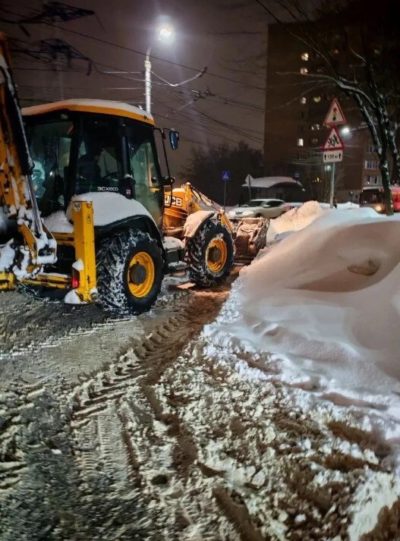 Калужских водителей просят не парковаться на некоторых улицах Калужских водителей просят не парковаться на некоторых улицах