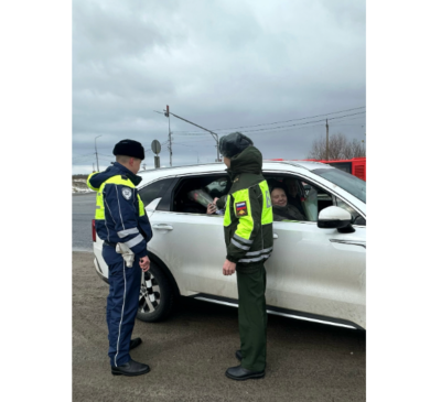 Сотрудники ВАИ поздравили женщин с праздником