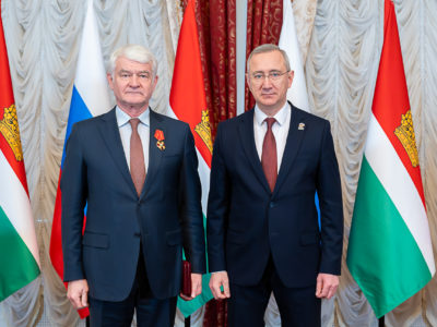 Владислав Шапша вручил награды