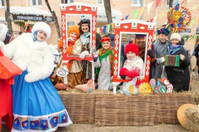 Дмитрий Денисов поздравил работников культуры с профессиональным праздником