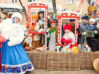 Дмитрий Денисов поздравил работников культуры с профессиональным праздником