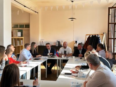 В Калуге обсудили продолжение благоустройства сквера Волкова и набережной Яченки