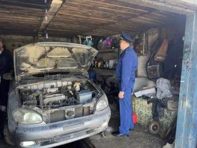 Два человека насмерть отравились угарным газом в гараже