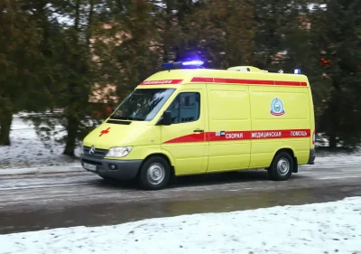 В Калуге водитель сбил мужчину, сдавая задним ходом