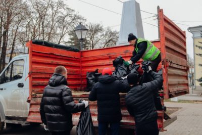 В Калужской области провели почти 600 субботников В Калужской области провели почти 600 субботников