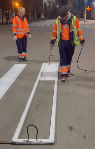 В Калуге начали обновлять дорожную разметку