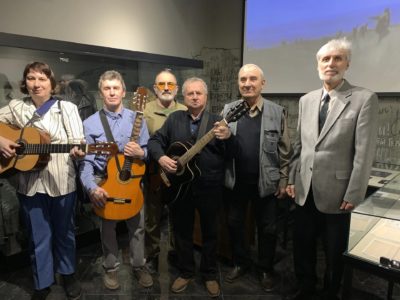 В Калуге презентовали патриотический сборник «За святую Русь» В Калуге презентовали патриотический сборник «За святую Русь»