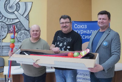 Депутаты фракции «Единая Россия» Думы города Калуги передали гуманитарную помощь детям Первомайска