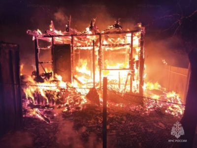 Под Калугой сгорел дачный дом