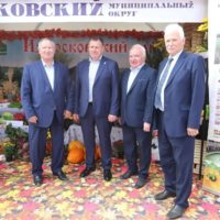 Геннадий Новосельцев поздравил жителей региона с Днем местного самоуправления