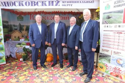 Геннадий Новосельцев поздравил жителей региона с Днем местного самоуправления