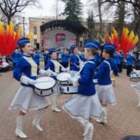 Музыка духовых оркестров звучит в центральном парке Калуги 