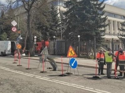 На Набережной улице началась реконструкция канализационного коллектора