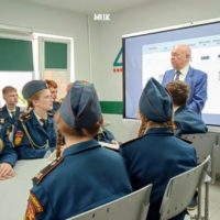 На Посту №1 караулу 3-й школы рассказали о памяти и долге