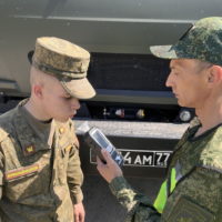 Военные водители подышали в трубочку