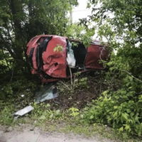 Пьяная калужанка угнала и разбила машину своего собутыльника Пьяная калужанка угнала и разбила машину своего собутыльника
