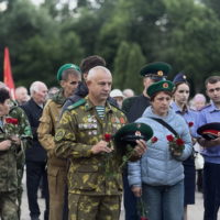 Ровно в 4 часа утра Ровно в 4 часа утра