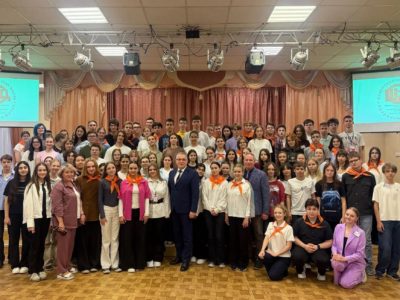 Дмитрий Денисов посетил калужскую летнюю школу одаренных детей