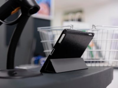 В Калуге продавщица присваивала деньги из кассы