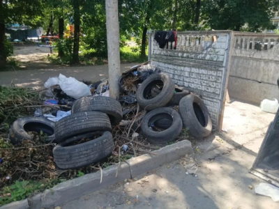 С контейнерных площадок Калуги вывезено 75 КамАЗов мусора С контейнерных площадок Калуги вывезено 75 КамАЗов мусора