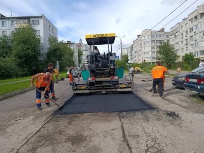 Ямы залатали еще на пяти улицах Калуги Ямы залатали еще на пяти улицах Калуги