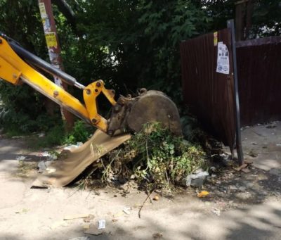 С контейнерных площадок вывезена тысяча кубов отходов С контейнерных площадок вывезена тысяча кубов отходов